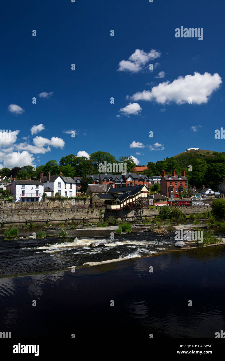 Llangollen Railway Station & the River Dee Llangollen Denbighshire Wales UK Stock Photo Alamy