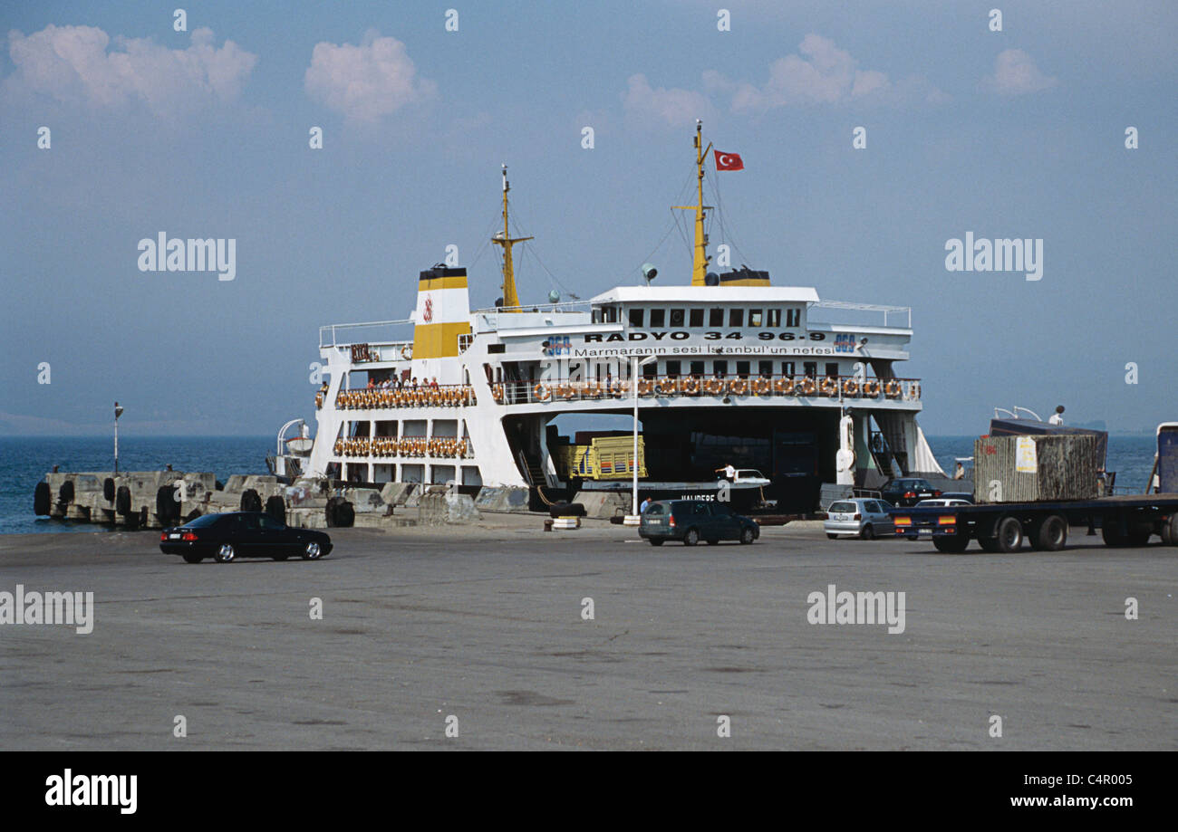 Car Ferry, Yalova, Turkey 000530 2301 Stock Photo Alamy