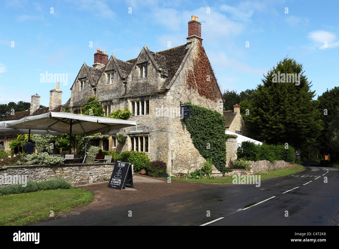 The Plough Hotel in the village of Clanfield, Oxfordshire, England. Stock Photo