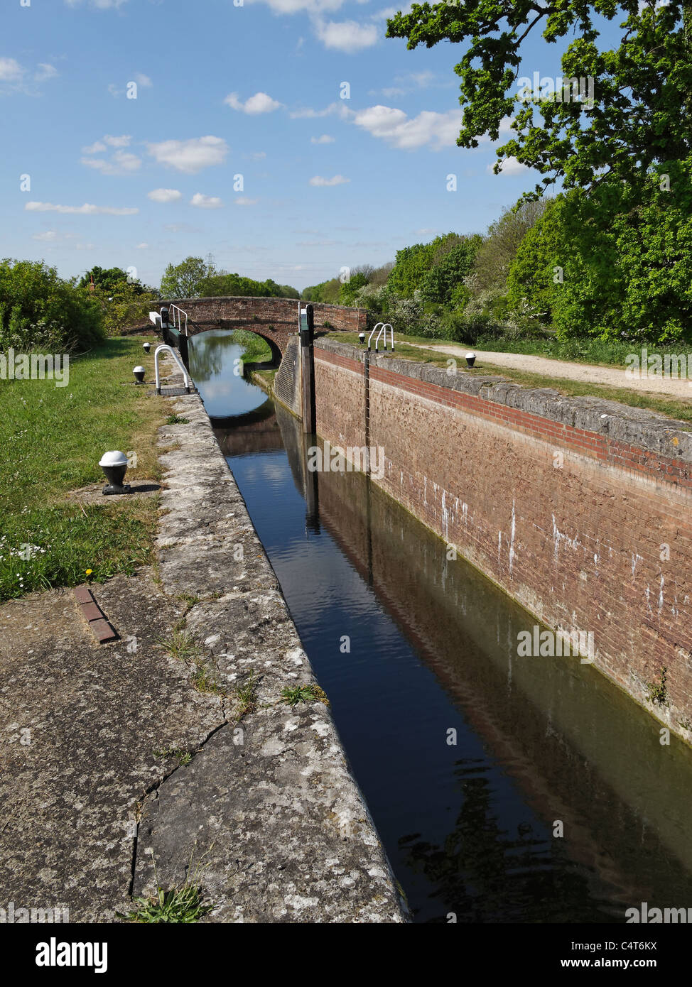 Woolsthorpe Middle Lock (No 17), The Grantham Canal, Woolsthorpe-by-Belvoir, Lincolnshire, England. Stock Photo