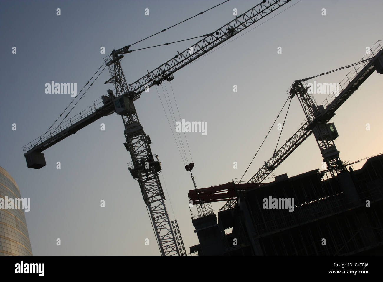 Construction cranes crane dubai uae middle east Stock Photo Alamy