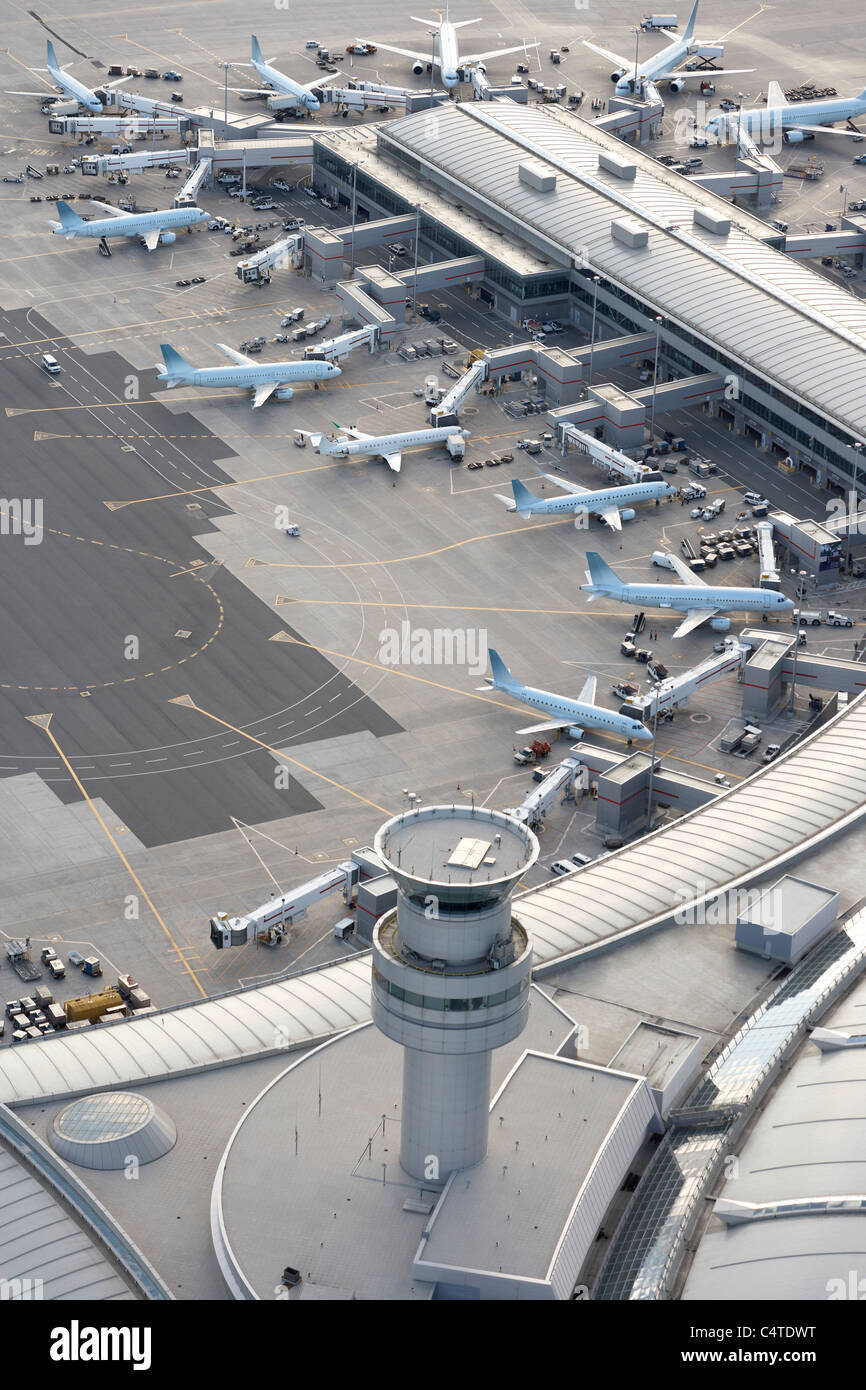 Toronto pearson airport tower hi-res stock photography and images - Alamy