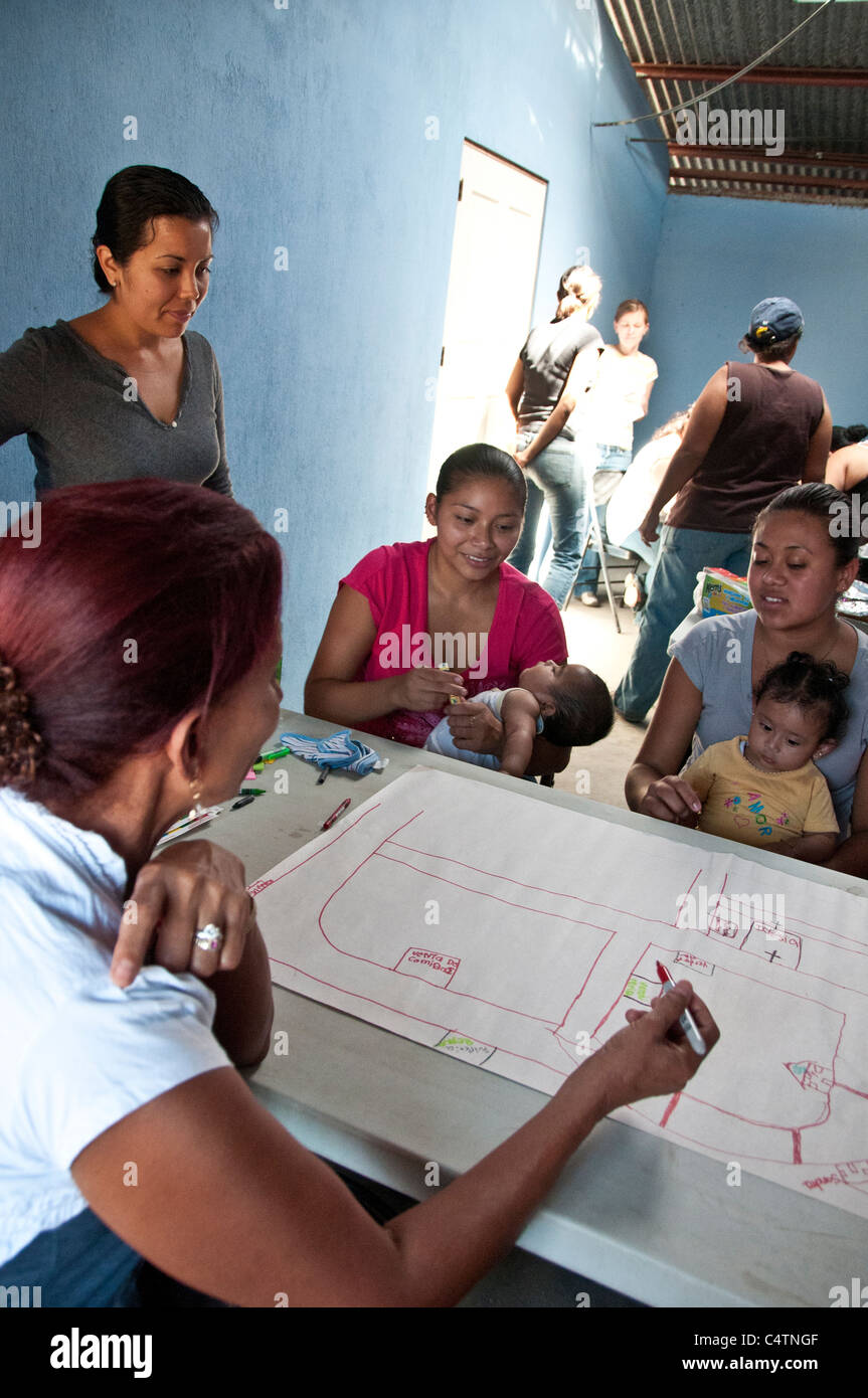 Empowerment community workshop for women in La Carpio San José Costa Rica Stock Photo