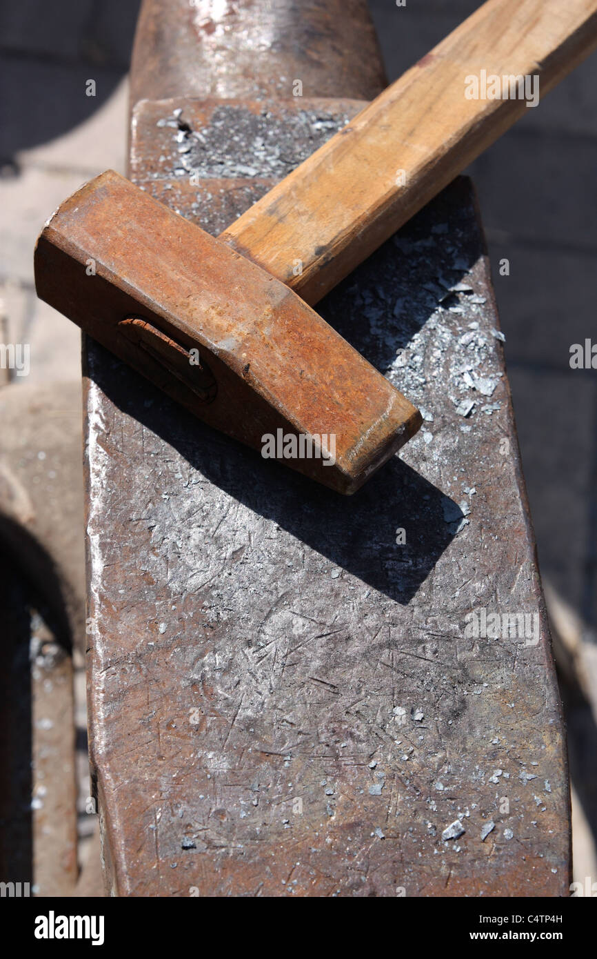 Anvil and hammer Stock Photo Alamy