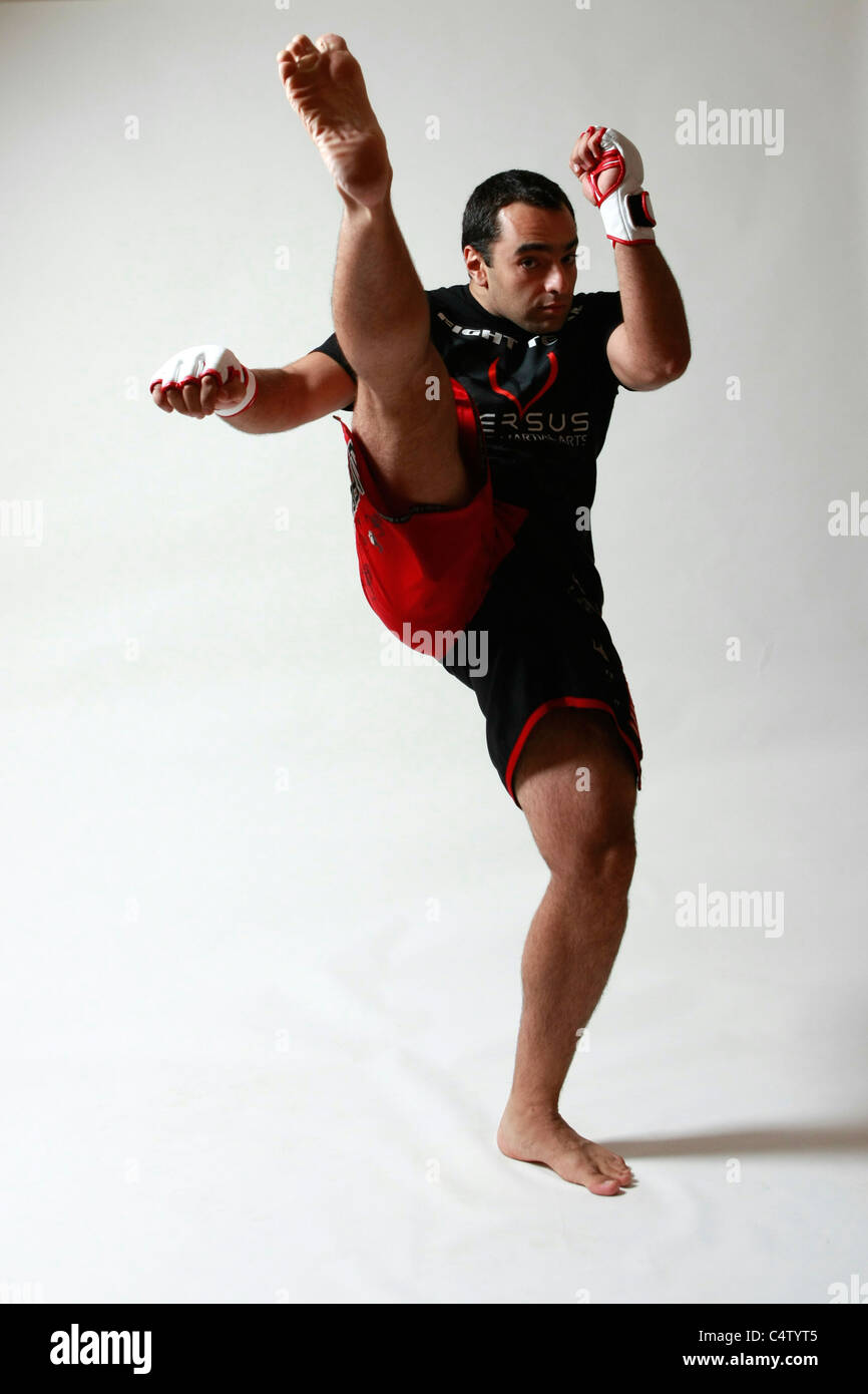kick boxer training Stock Photo - Alamy