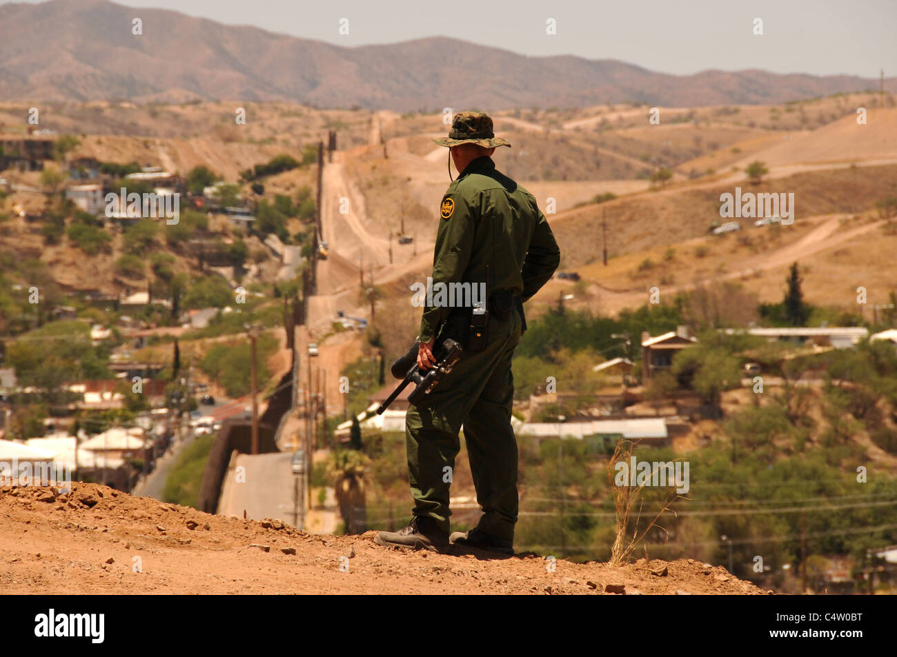 Replacement border wall nogales arizona hi-res stock photography and ...