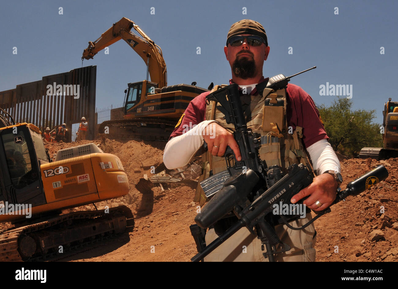 Replacement of the border wall at Nogales, Arizona, USA, and Nogales ...