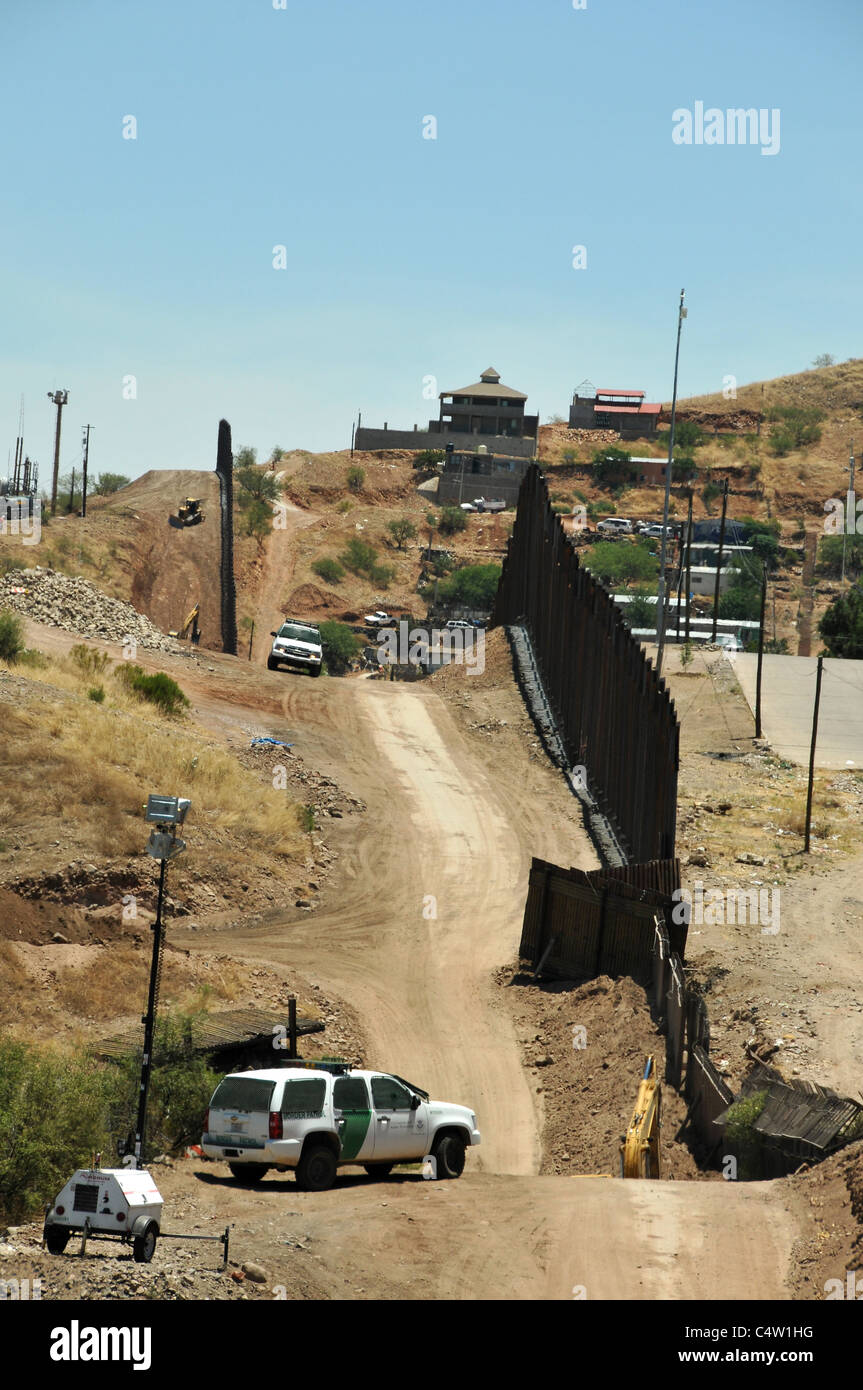 Replacement of the border wall at Nogales, Arizona, USA, and Nogales, Sonora, Mexico Stock Photo
