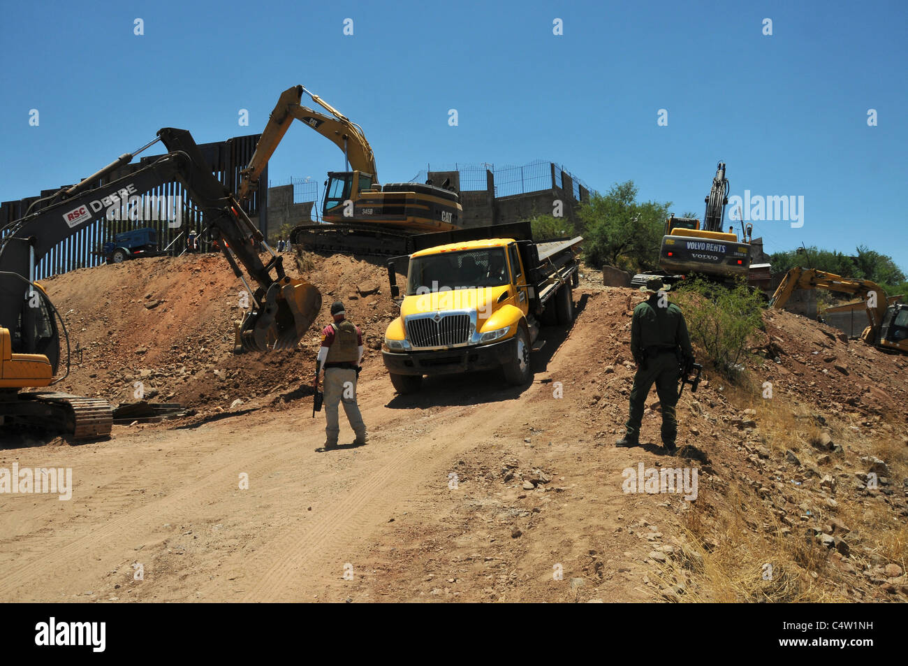 Replacement of the border wall at Nogales, Arizona, USA, and Nogales ...
