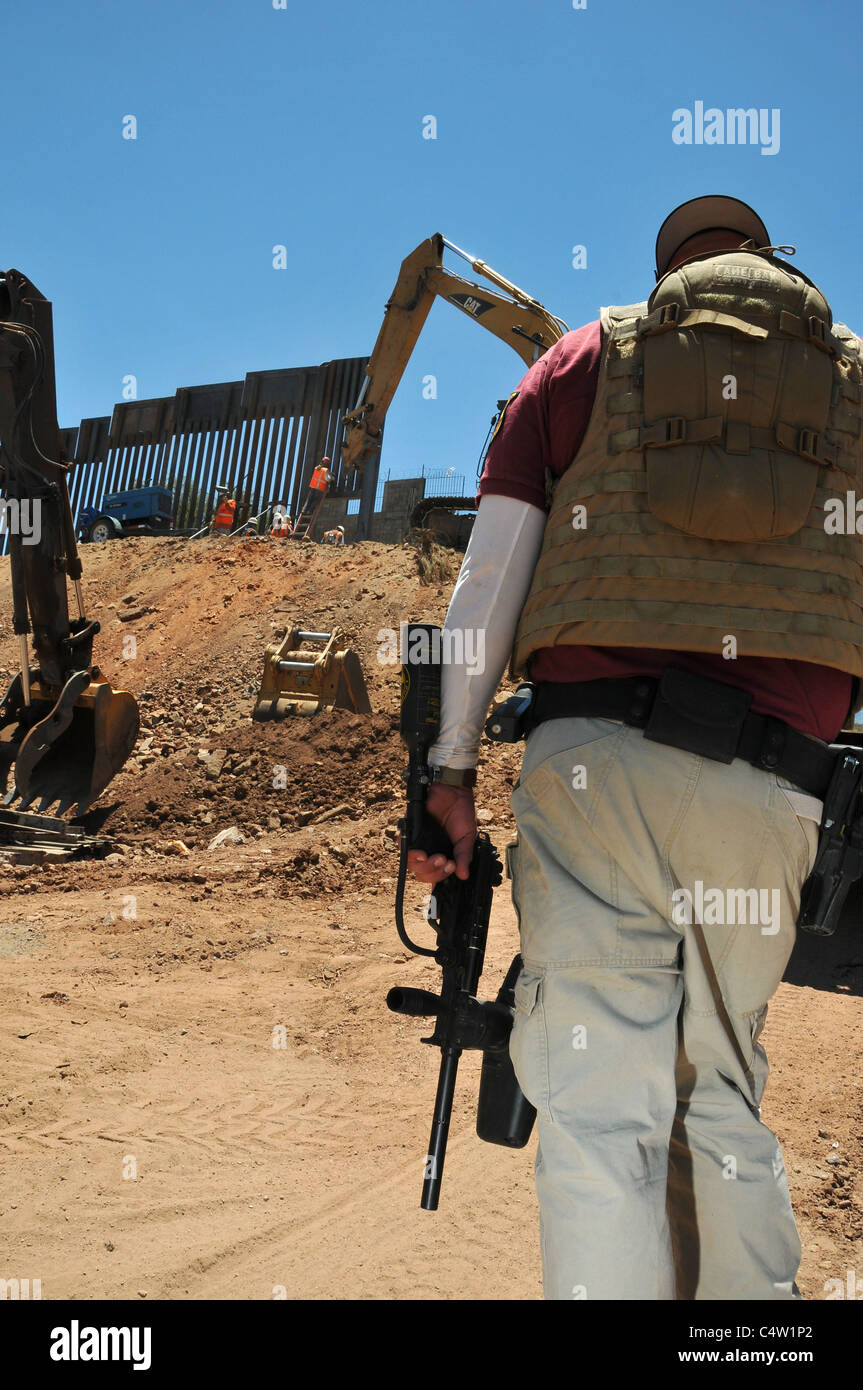 Replacement of the border wall at Nogales, Arizona, USA, and Nogales ...