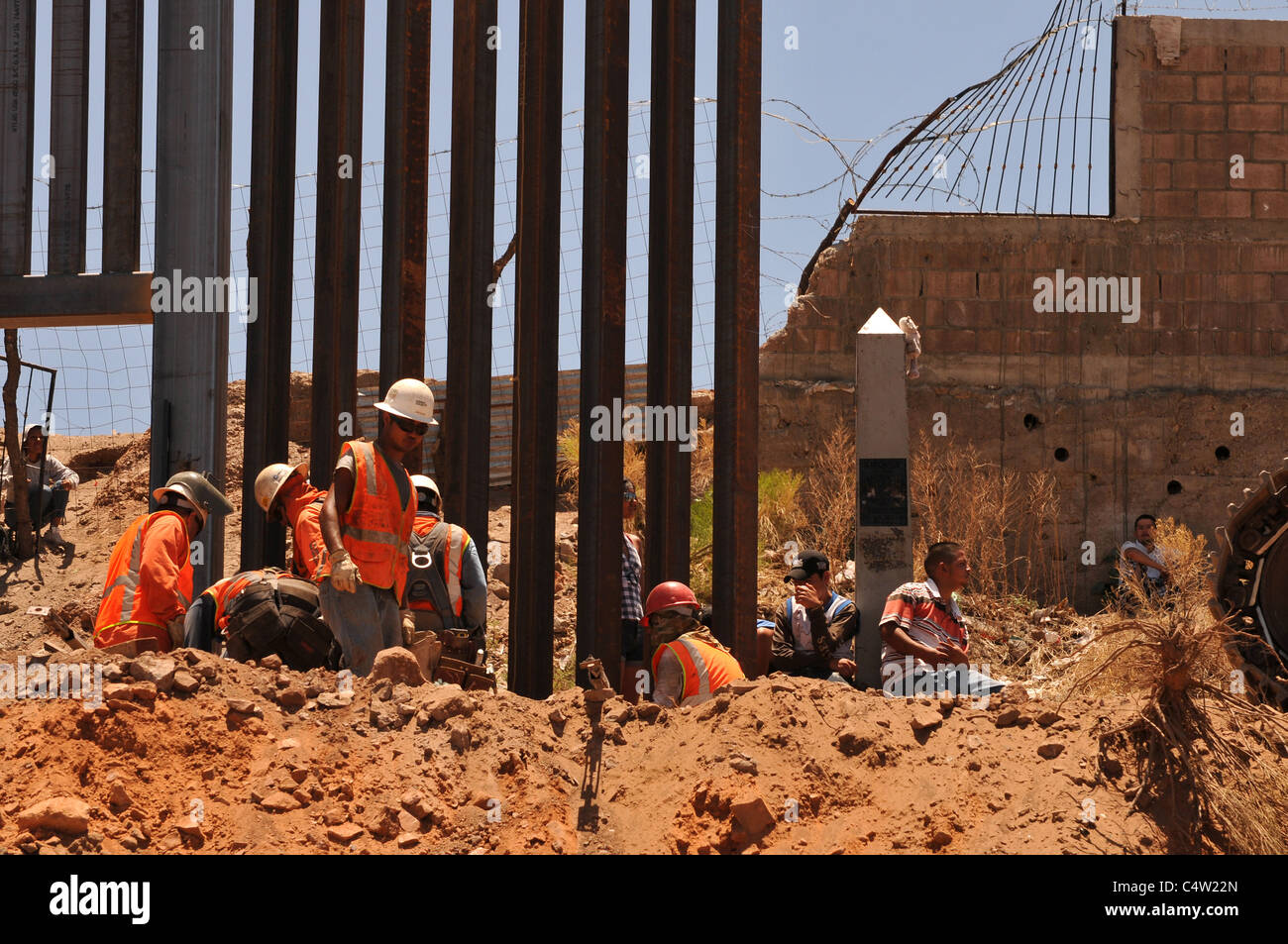 Replacement of the border wall at Nogales, Arizona, USA, and Nogales ...