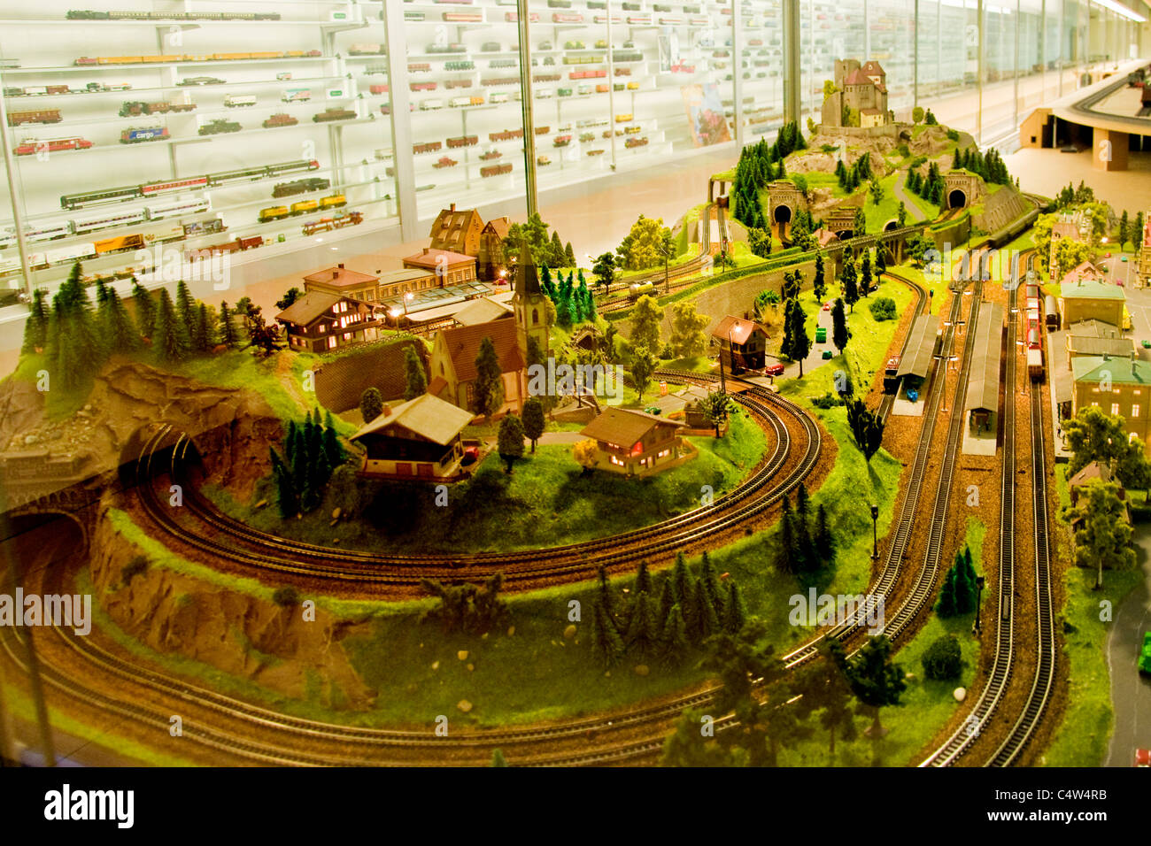 Model trains hires stock photography and images Alamy
