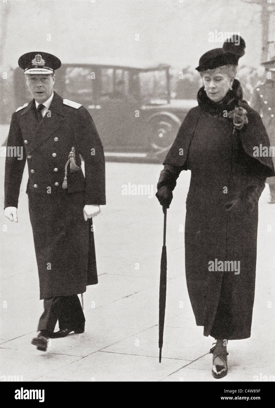 King Edward VIII and Queen Mary arriving at the Cenotaph on Armistice Day, 1936. Stock Photo