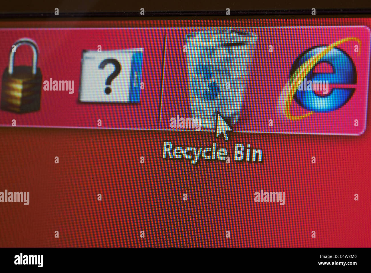 Recycle bin computer hires stock photography and images Alamy