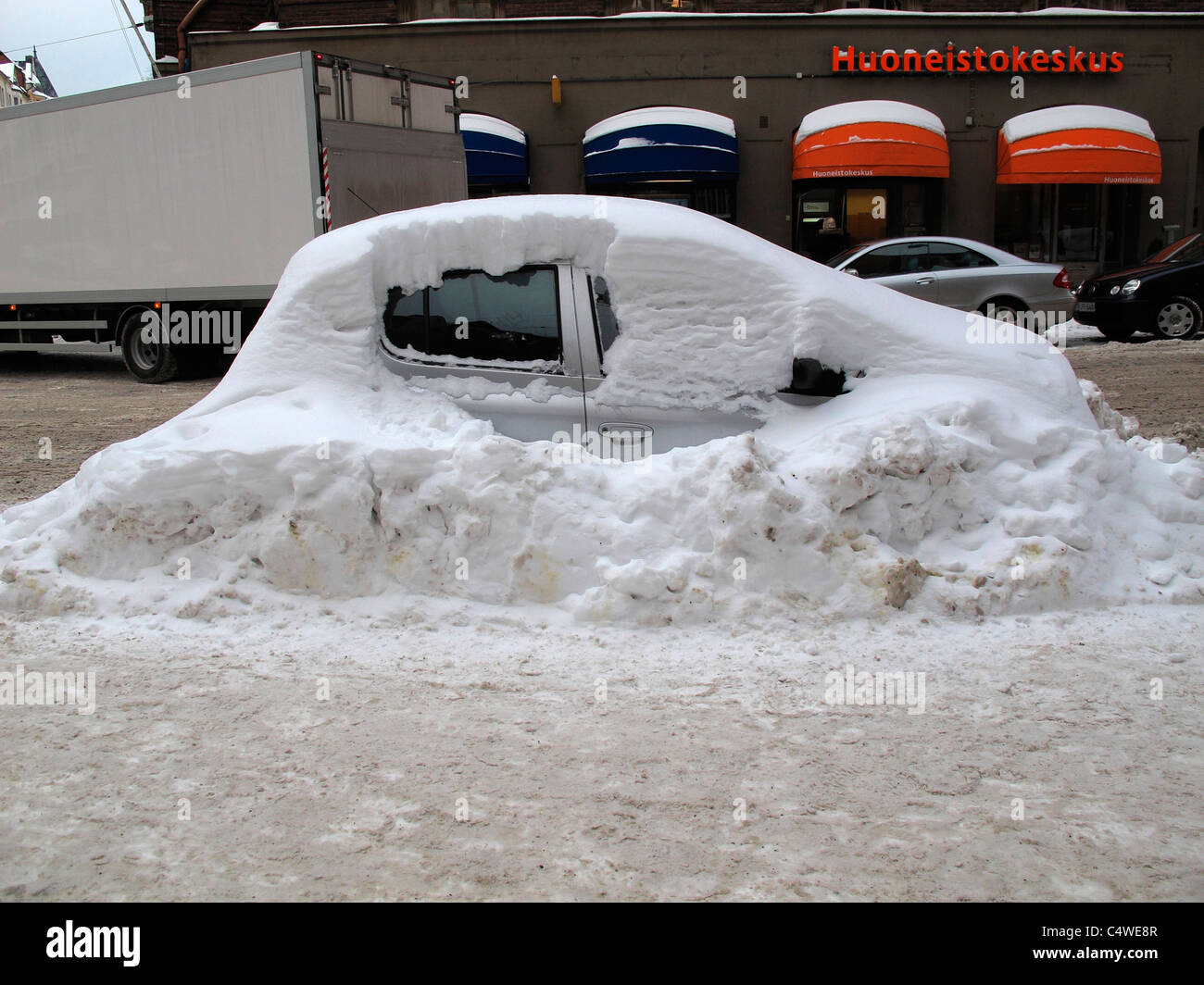 Finland Helsinki winter scene snow cover car Stock Photo - Alamy