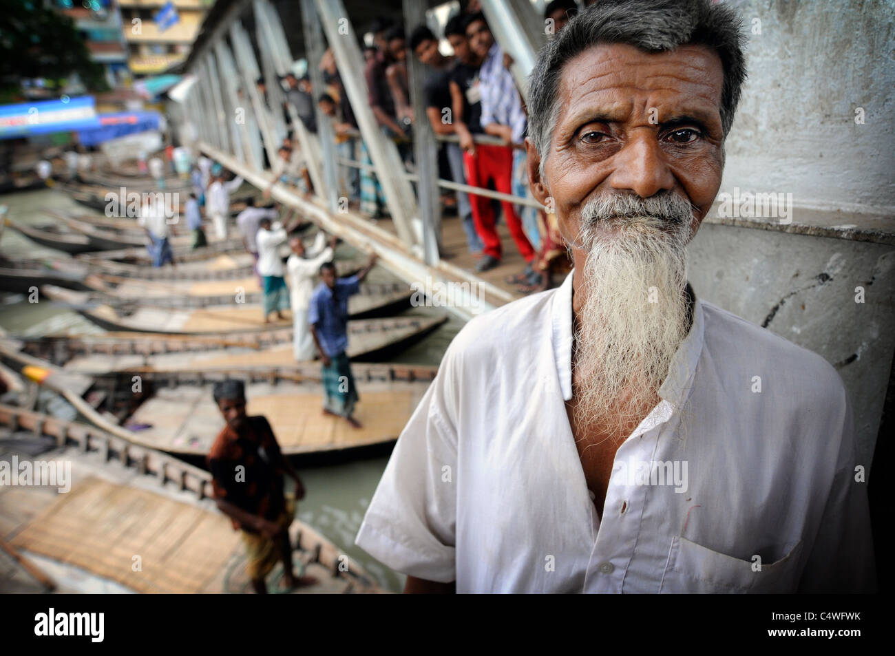 Bangladesh river dhaka hires stock photography and images Alamy