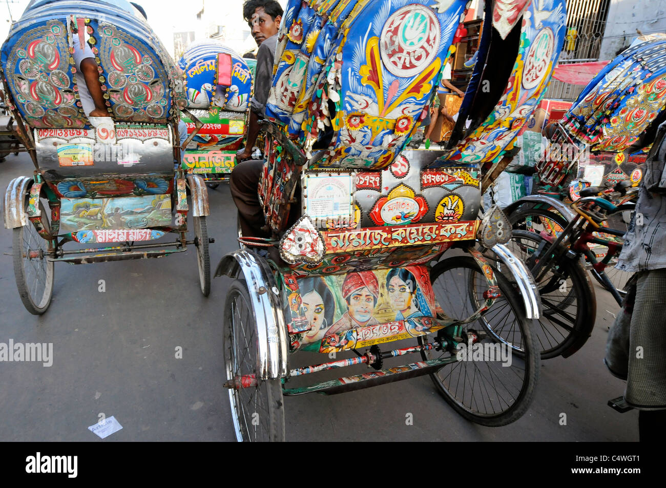 Rickshaw Art Bangladesh Hi-res Stock Photography And Images - Alamy