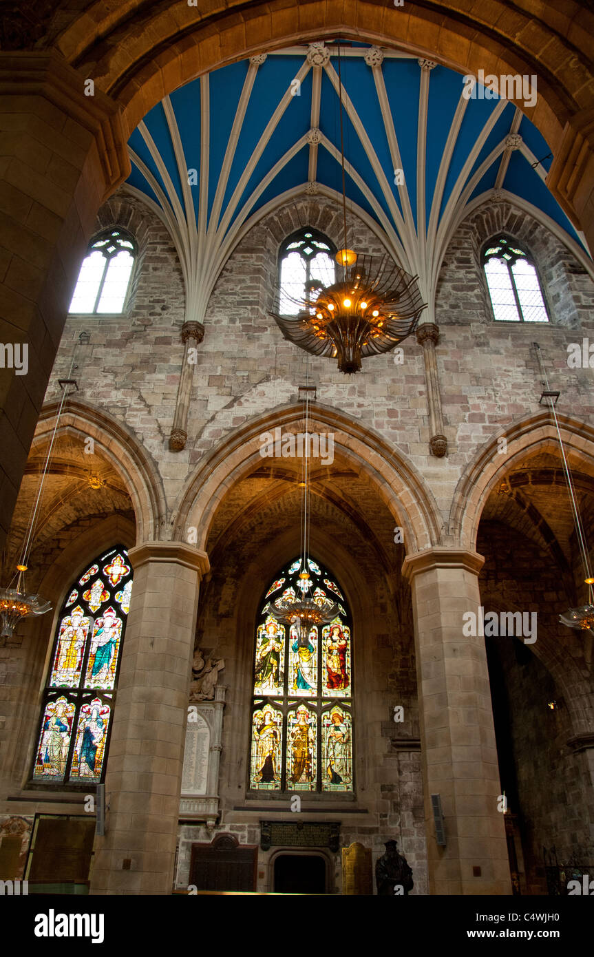 Scotland, Edinburgh, along The Royal Mile. St. Giles' Cathedral (aka High Kirk) Gothic interior. Stock Photo