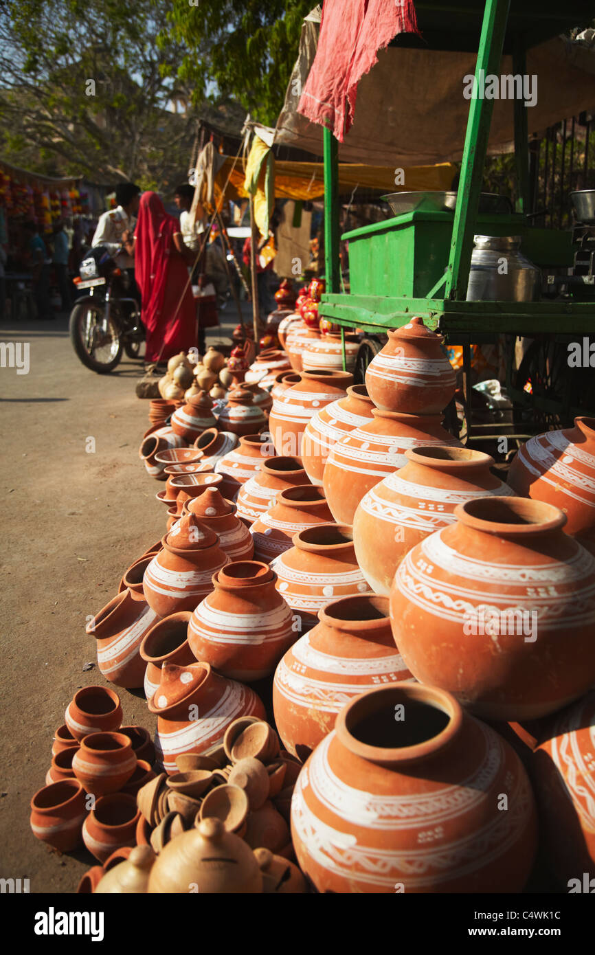 Pottery rajasthan india pots hires stock photography and images Alamy