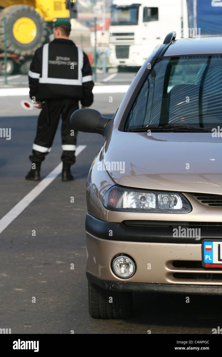 Queue of cars waiting at the Polish-Ukrainian border crossing Stock Photo