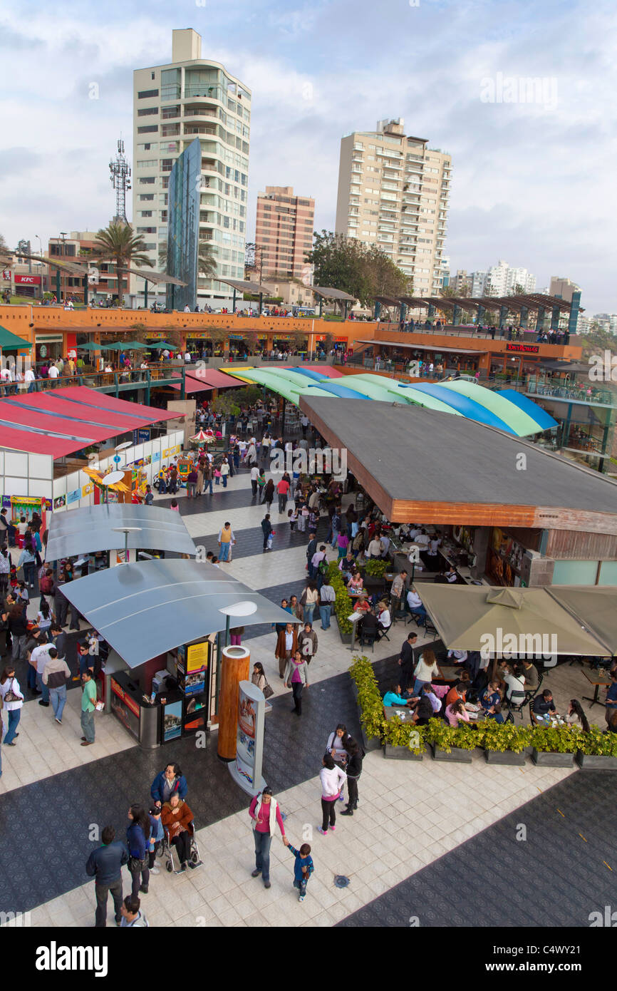 Trendy modern mall Largomar, Miraflores, Lima, Peru Stock Photo