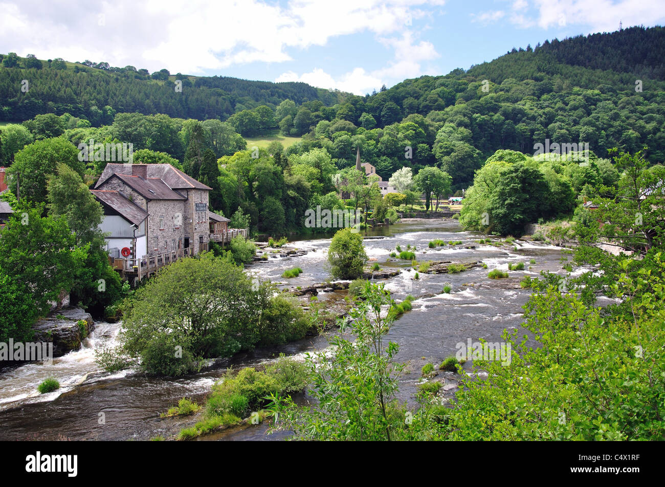 Houses by River Dee, Llangollen, Denbighshire (Sir Ddinbych), Wales, United Kingdom Stock Photo