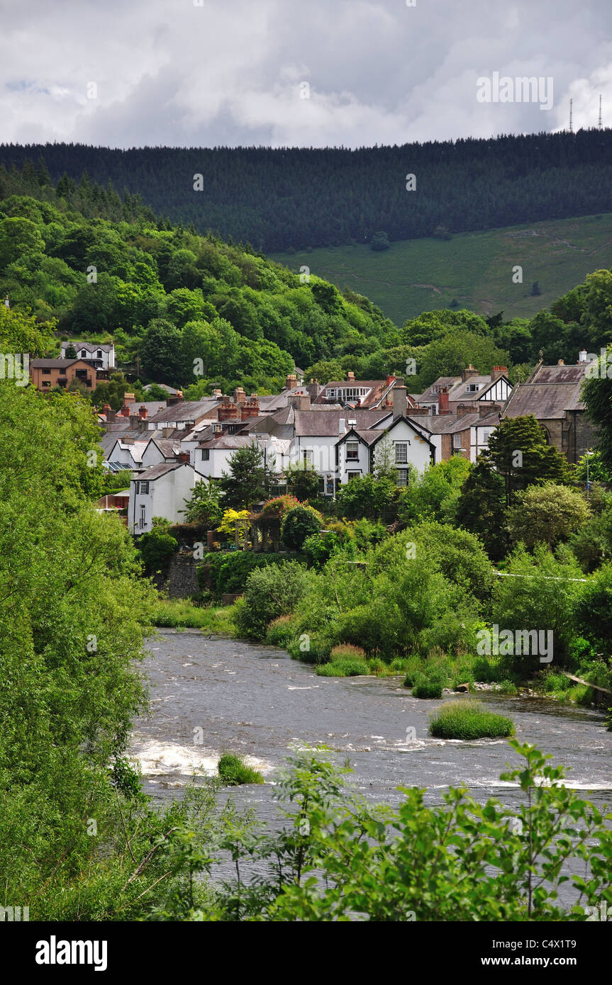Houses by River Dee, Llangollen, Denbighshire (Sir Ddinbych), Wales, United Kingdom Stock Photo