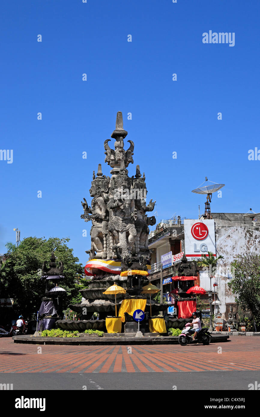 Kanda Pat Statue, stands for the protection of travellers. Semarapura, Klungkung, Bali, Indonesia. Stock Photo
