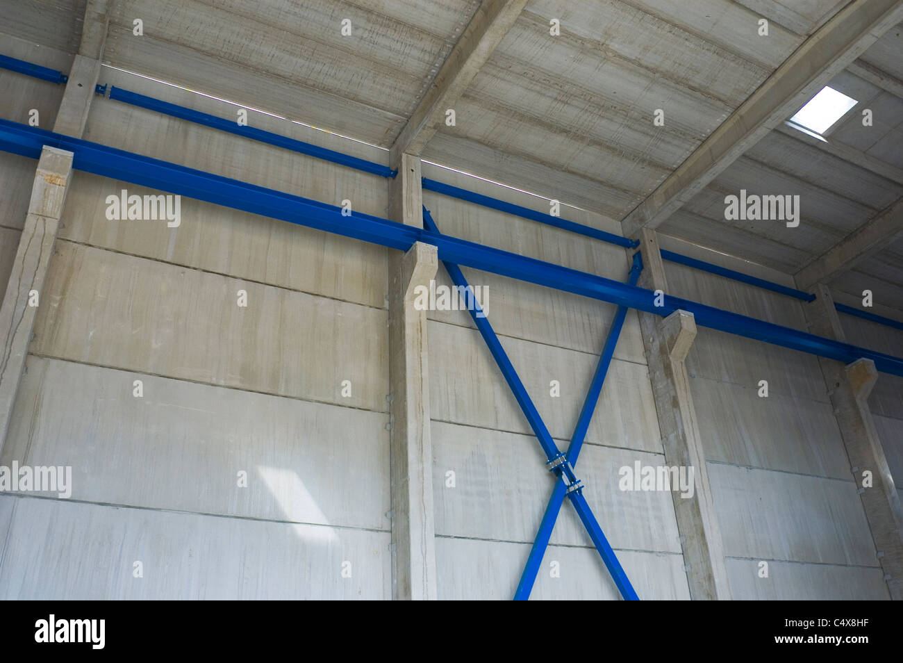 Concrete building under construction Stock Photo - Alamy
