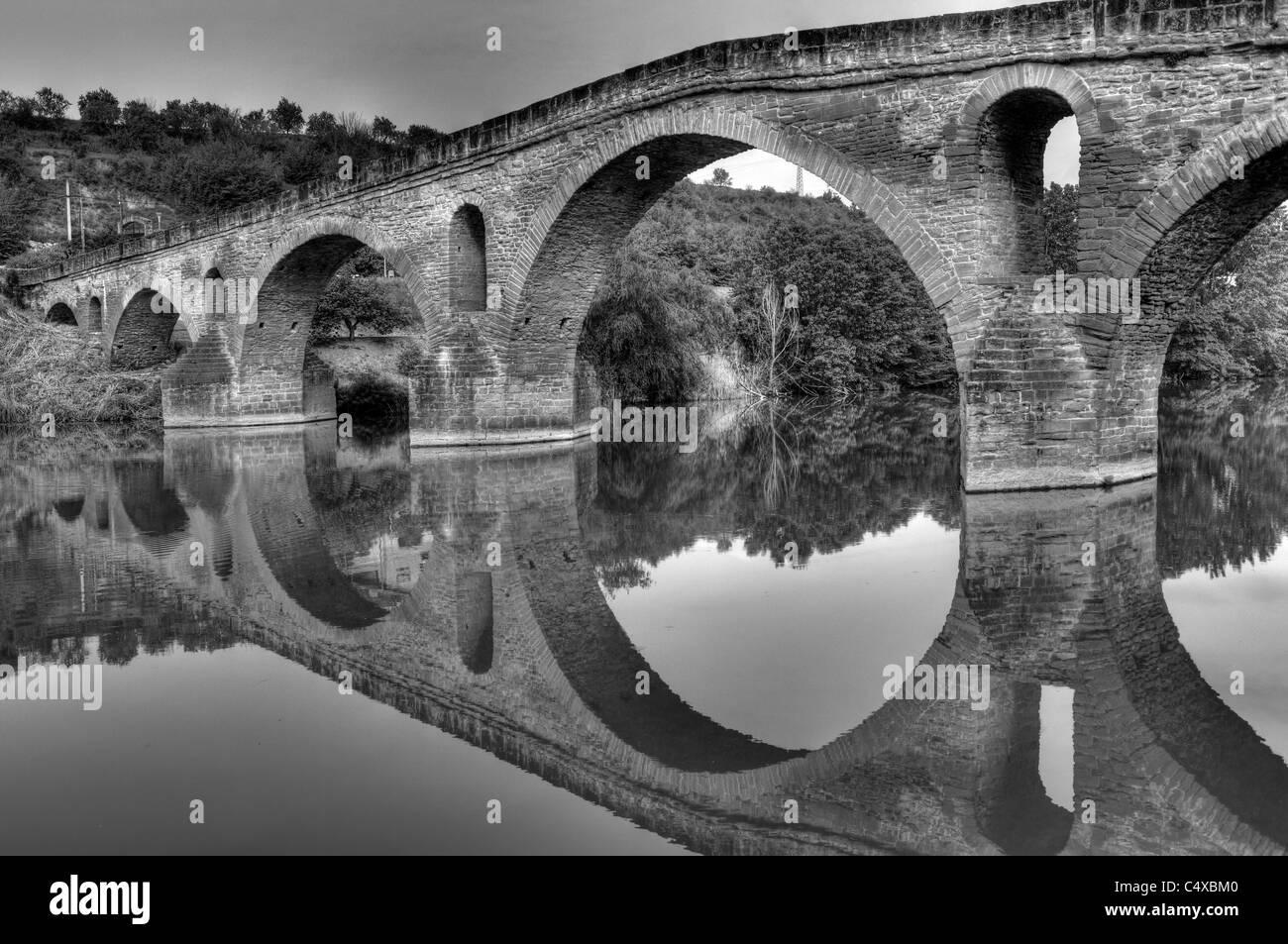 Medieval bridge (11th century), Puente La Reina, Navarra, Spain Stock