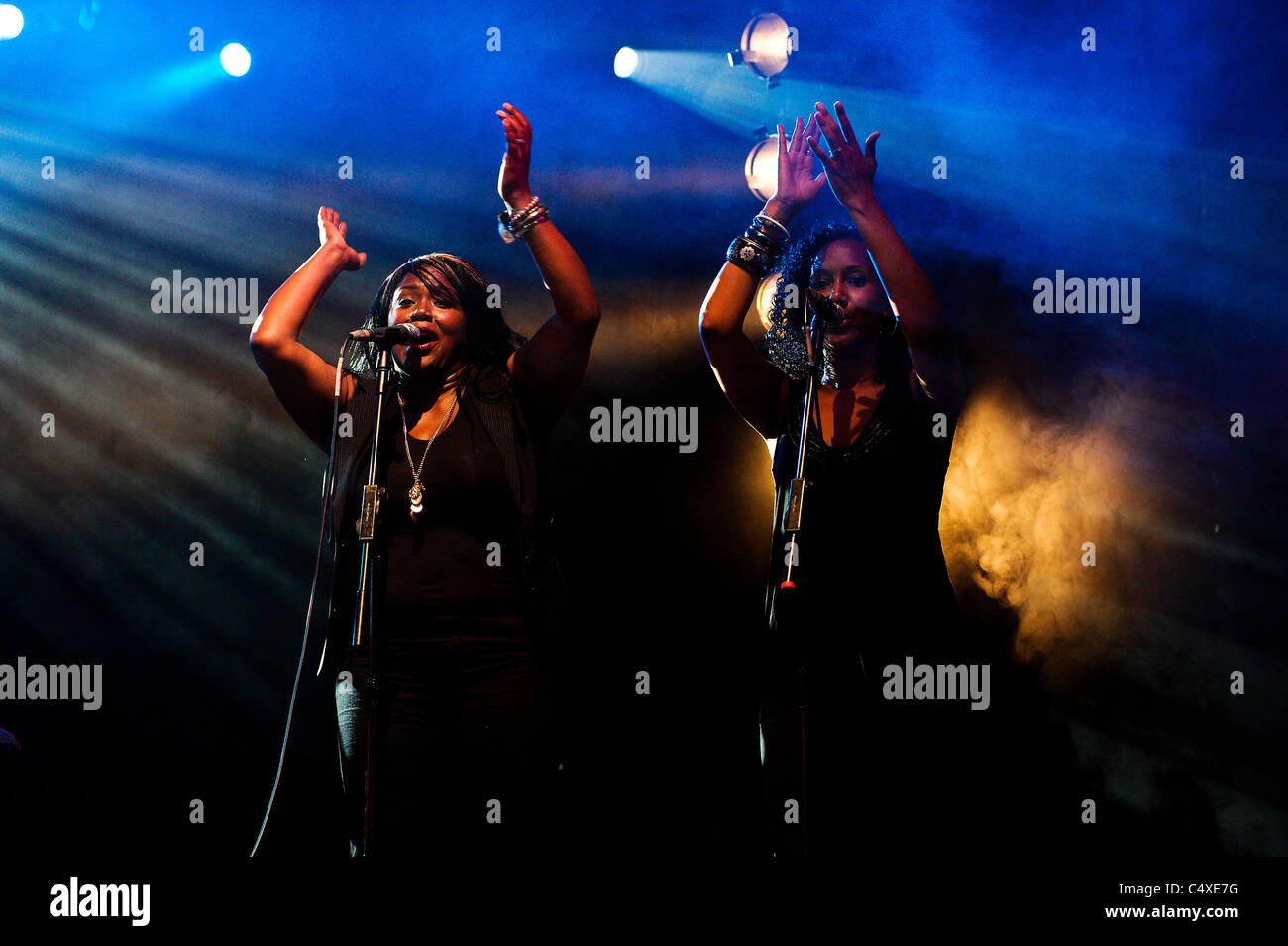 Backing Singers at Hard Rock Calling, Hyde Park, London on Sunday 26th June 2011 . Picture by Julie Edwards Stock Photo