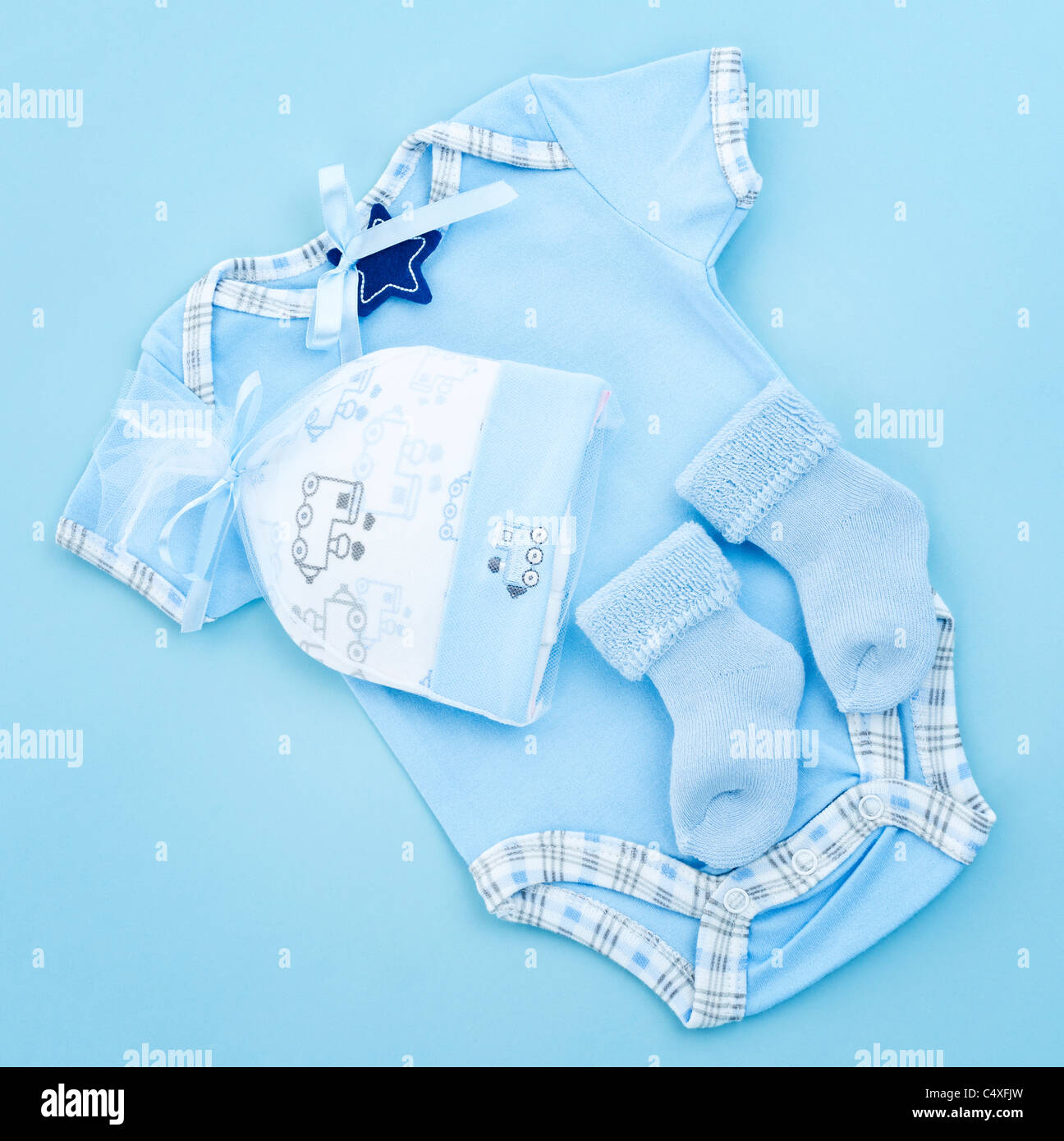 Blue shower cap hi-res stock photography and images - Alamy