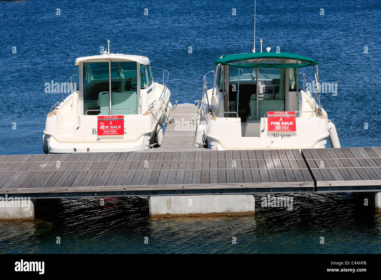 Penniless at marina hires stock photography and images Alamy