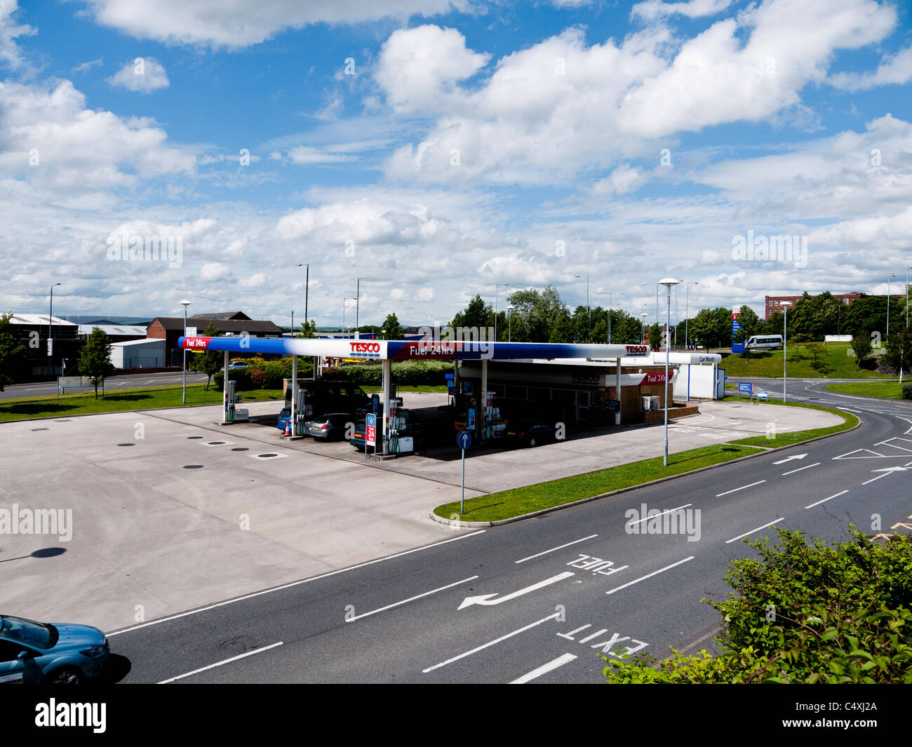 Tesco garage hires stock photography and images Alamy
