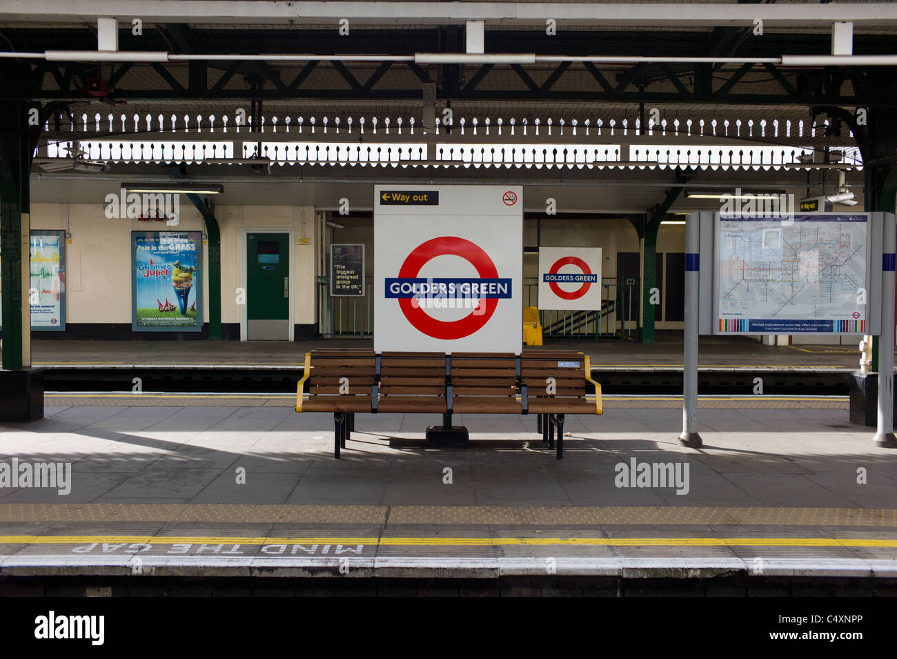 Golders green tube hires stock photography and images Alamy