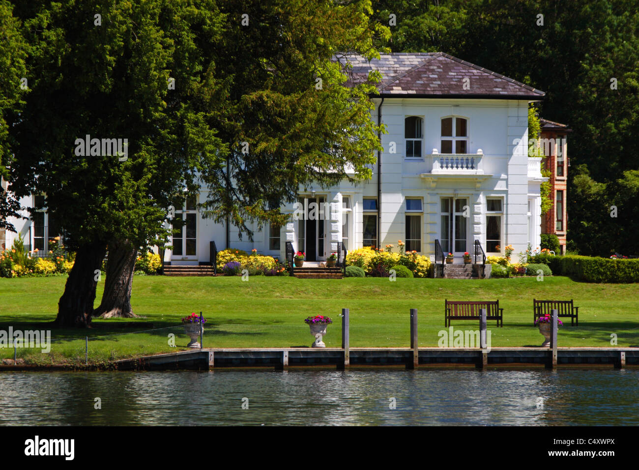 Thamesfield retirement village and nursing home, HenleyonThames