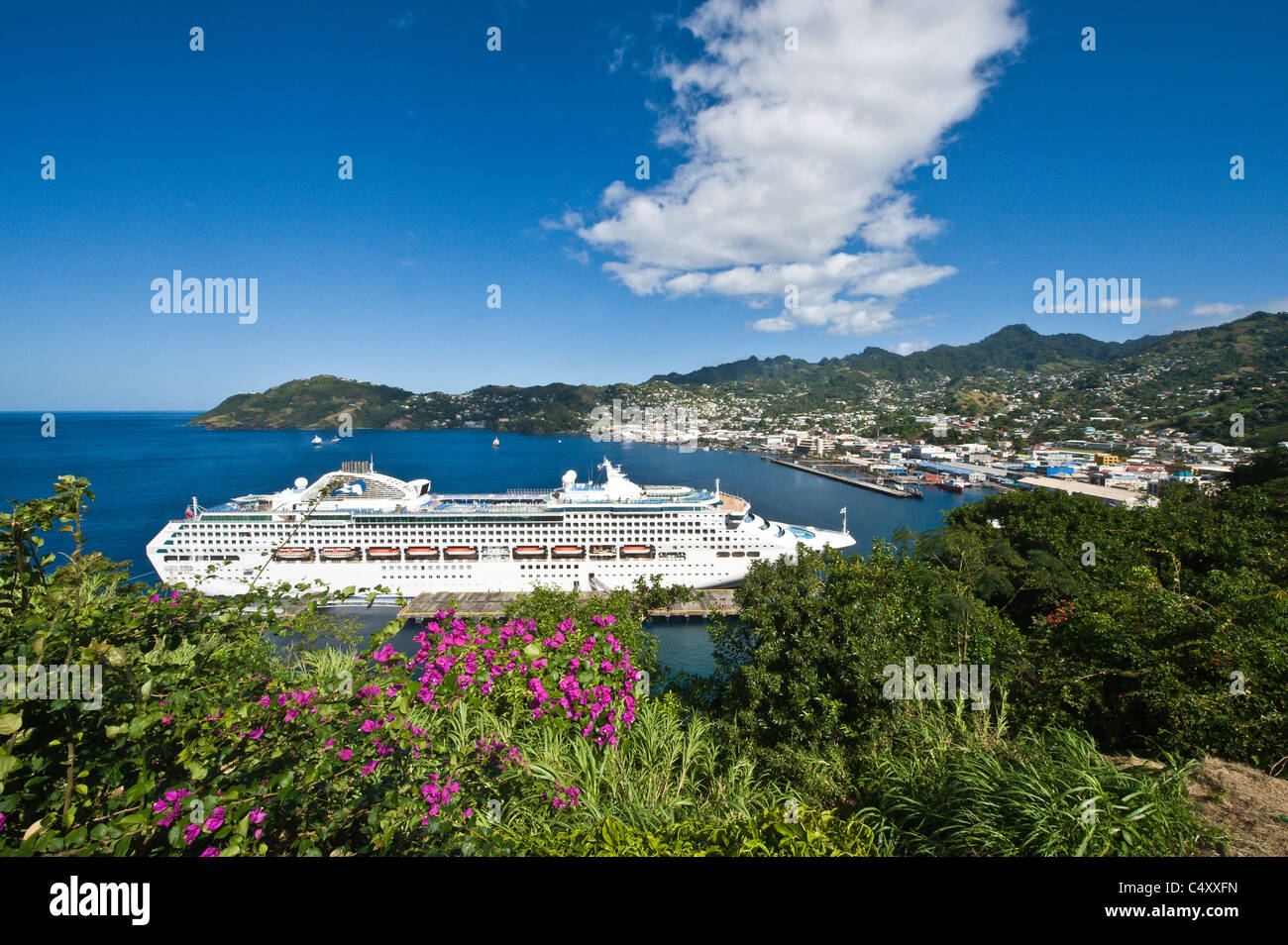 Caribbean princess ship hi-res stock photography and images - Alamy