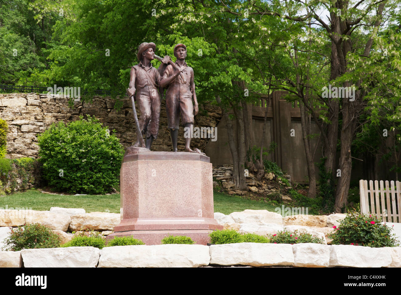 Statue of Tom Sawyer and Huckleberry Finn. Hannibal, Missouri Stock Photo