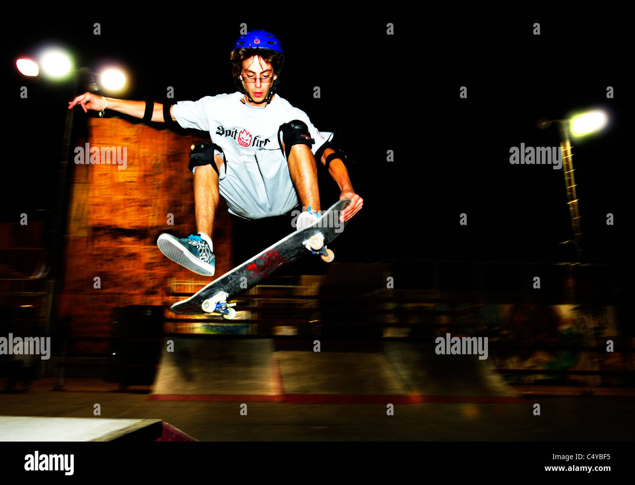 Skateboard Park Stunts and Tricks Stock Photo Alamy