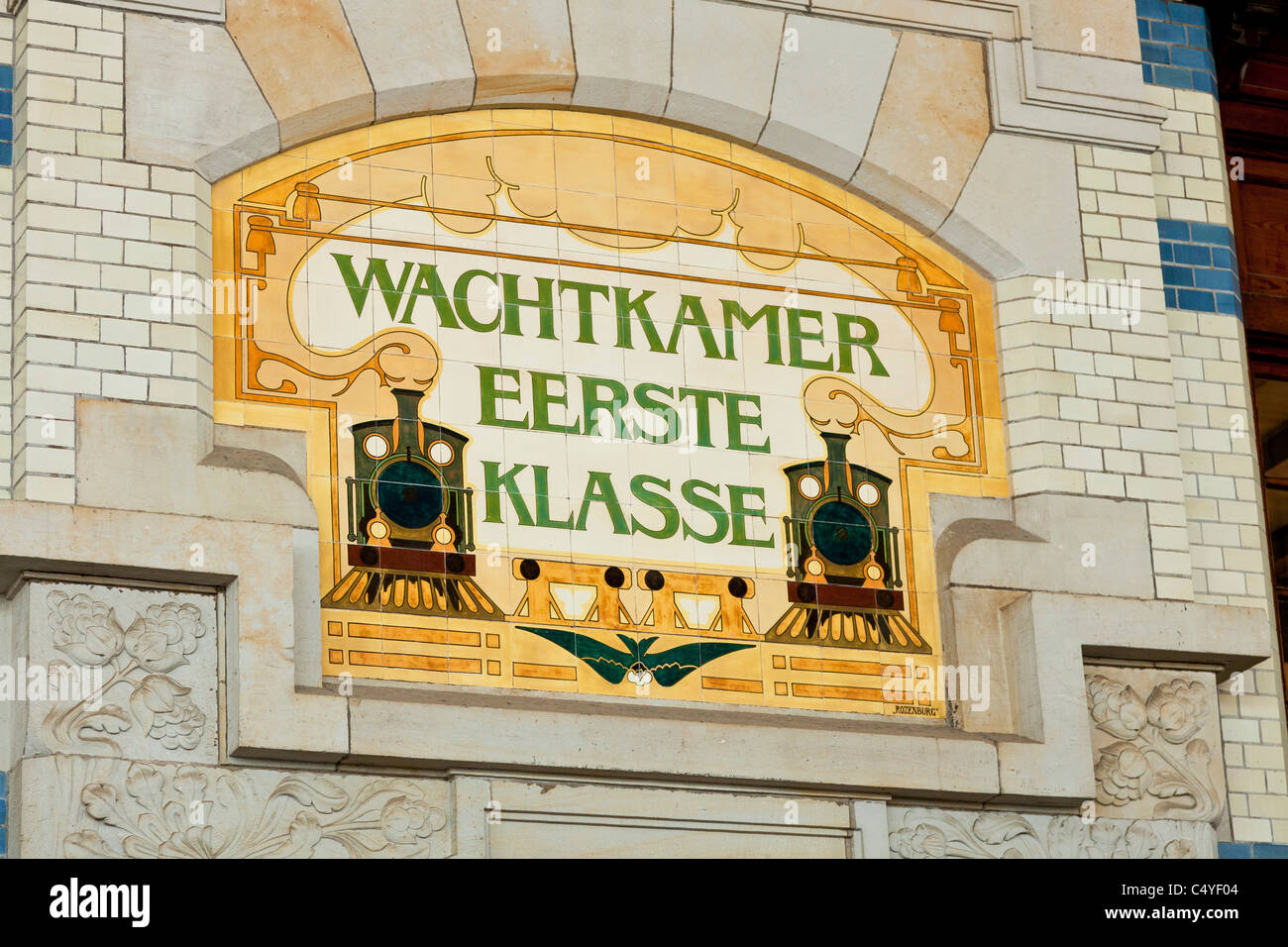 First class waiting room sign set in tiles at Haarlem Railway Station, Haarlem, Holland, Netherlands. JMH5065 Stock Photo