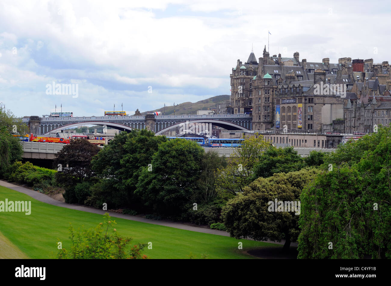 North Bridge Edinburgh With Princess Gardens In The Foreground Stock Photo