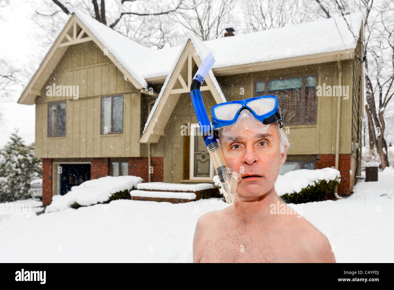 Bathing suit in snow hi-res stock photography and images - Alamy
