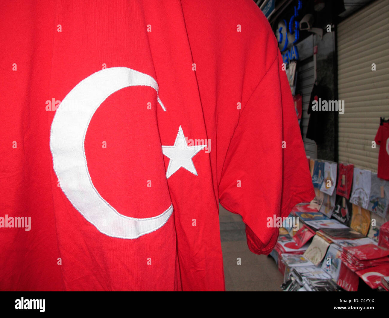 Turkey Istanbul Sultanahmet old town T-shirt with national flag Stock Photo