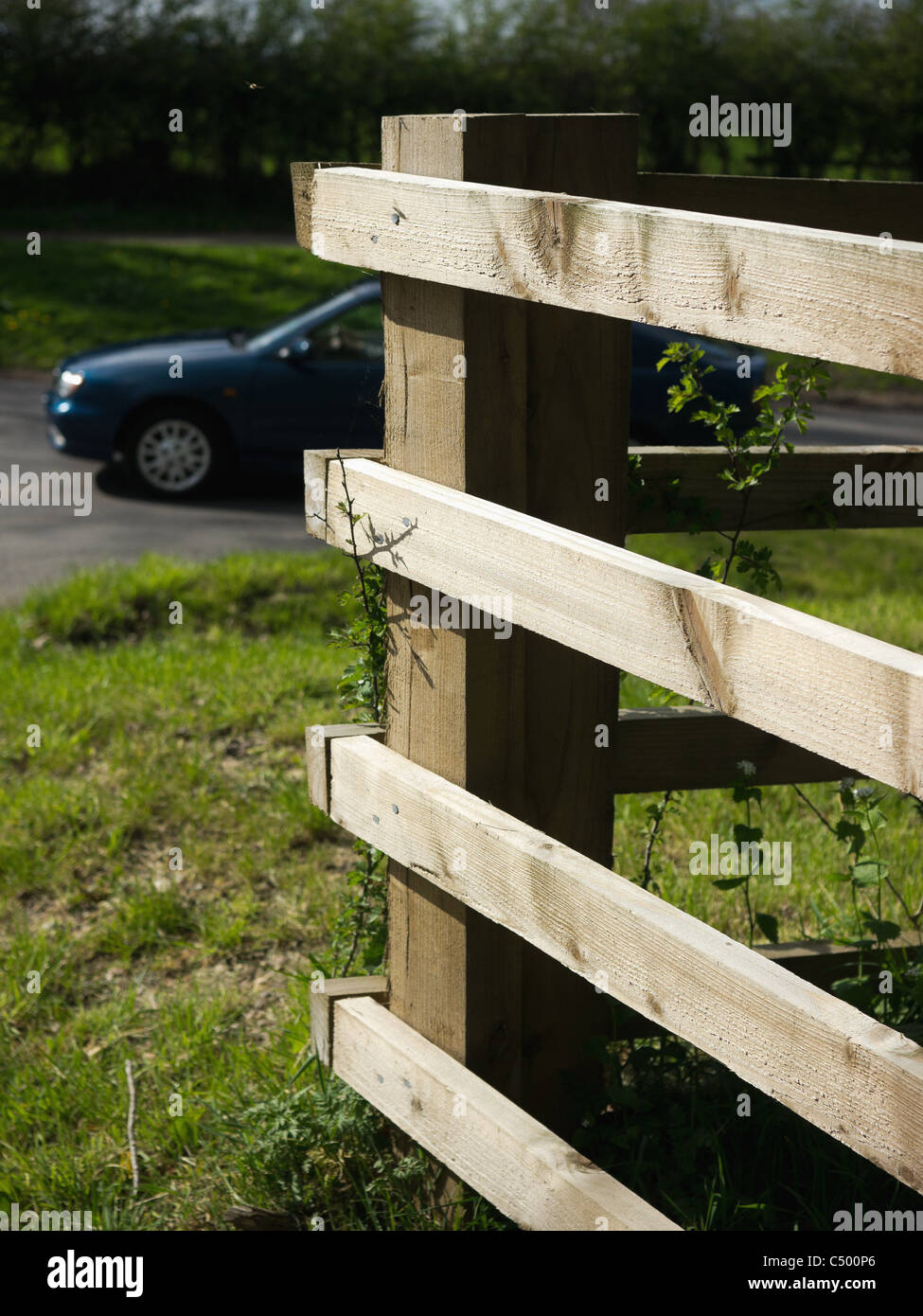 fence in a country park and estate Stock Photo - Alamy
