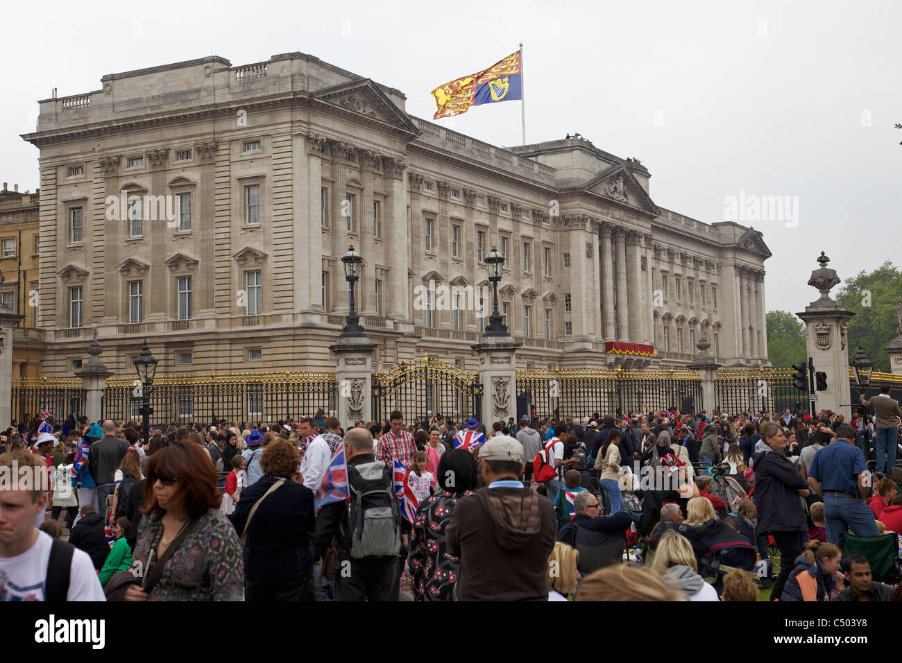 How much did it cost to build buckingham palace kobo building