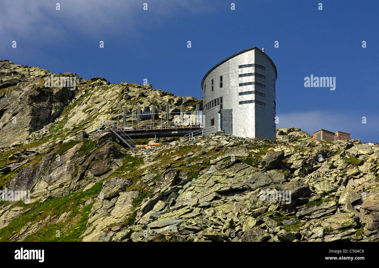 The futuristic Velan refuge, Cabane du Velan, of the Swiss Alpin Club (CAS), Valais, Switzerland Stock Photo