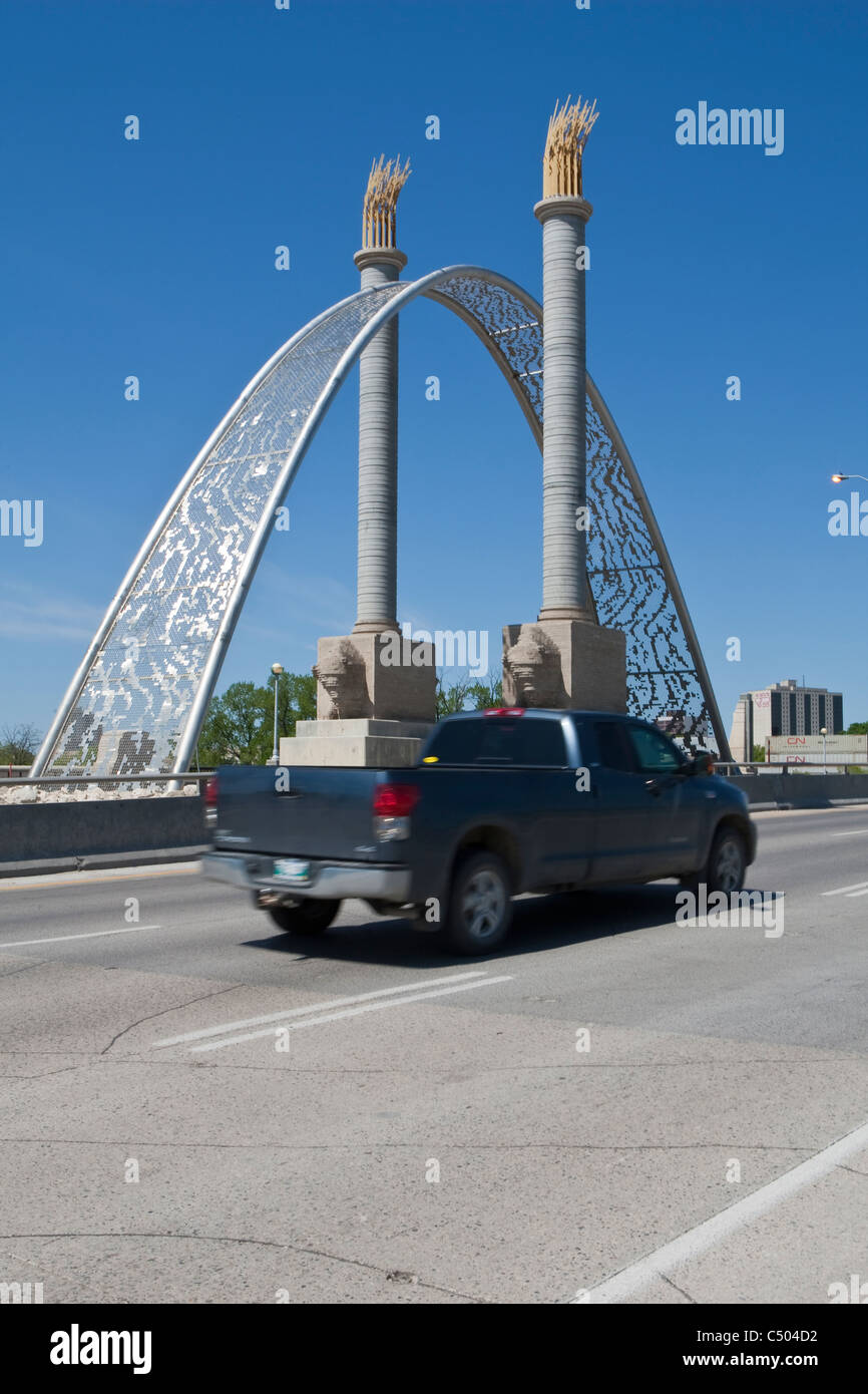 Winnipeg Route 52 and the Norwood Bridge are pictured in Winnipeg Thursday May 26, 2011. Stock Photo