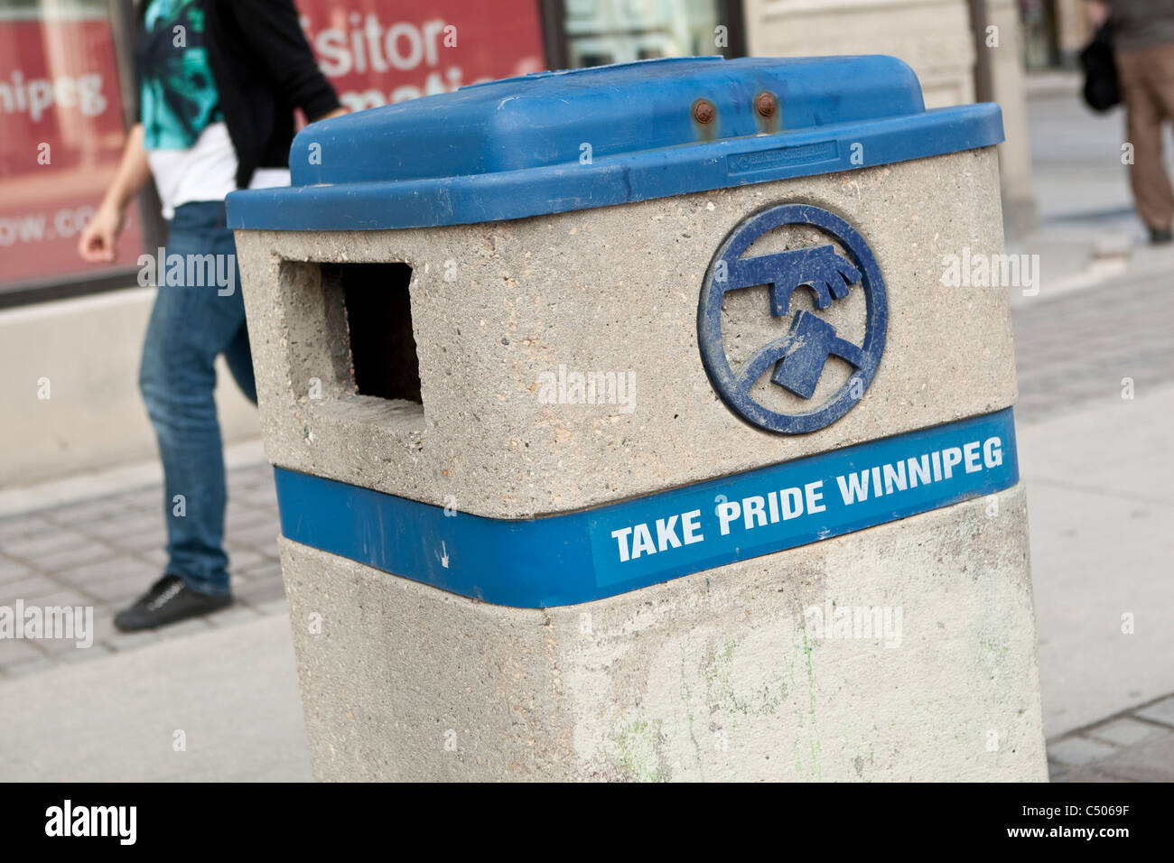 A street garbage can is pictured on Portage avenue in Winnipeg Sunday