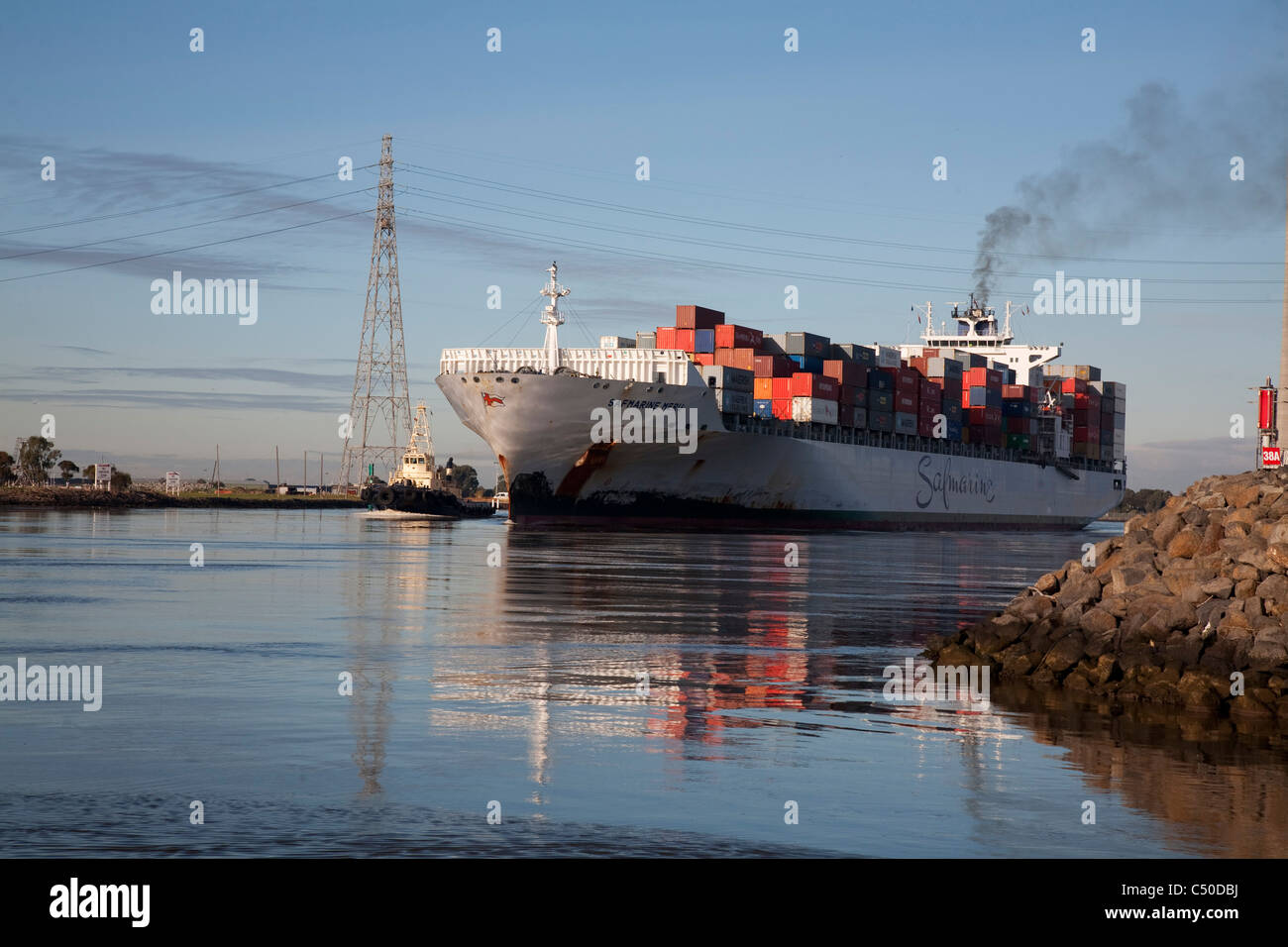 Safmarine Meru Container Ship passing under the Westgate Bridge on the