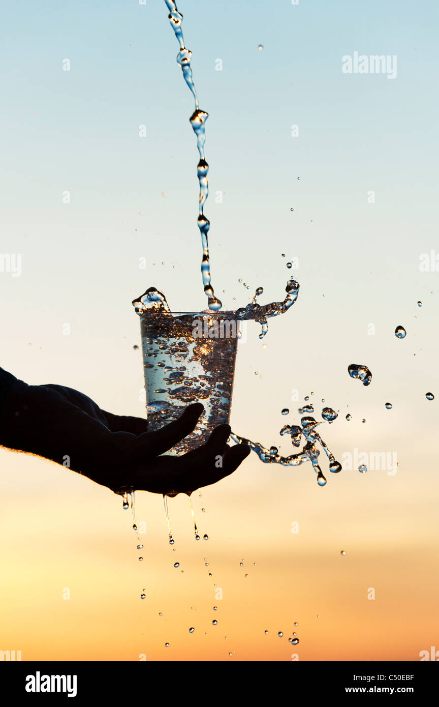 Full Cup Of Water High Resolution Stock Photography And Images Alamy Full Cup Of Water High Resolution Stock Photography And Images Alamy